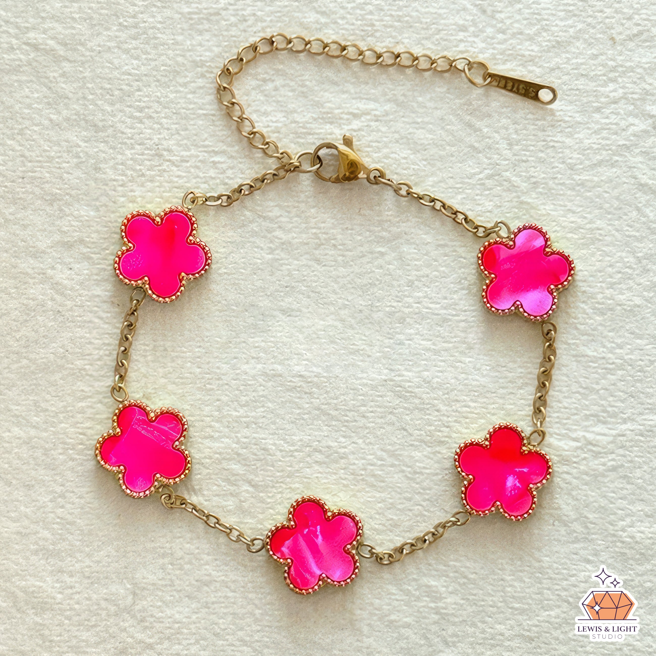 Vintage Clover Alhambra 5 Motive