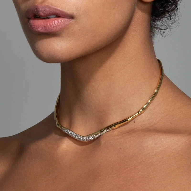Solanales Skinny Crystal Collar Necklace – Tyla Inspired Alexis Bittar Style | Meta Gala Statement Jewelry