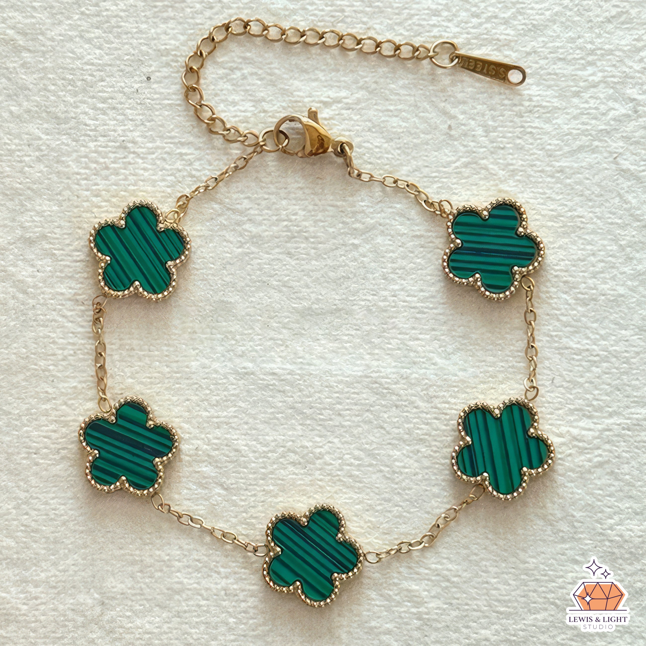 Vintage Clover Alhambra 5 Motive