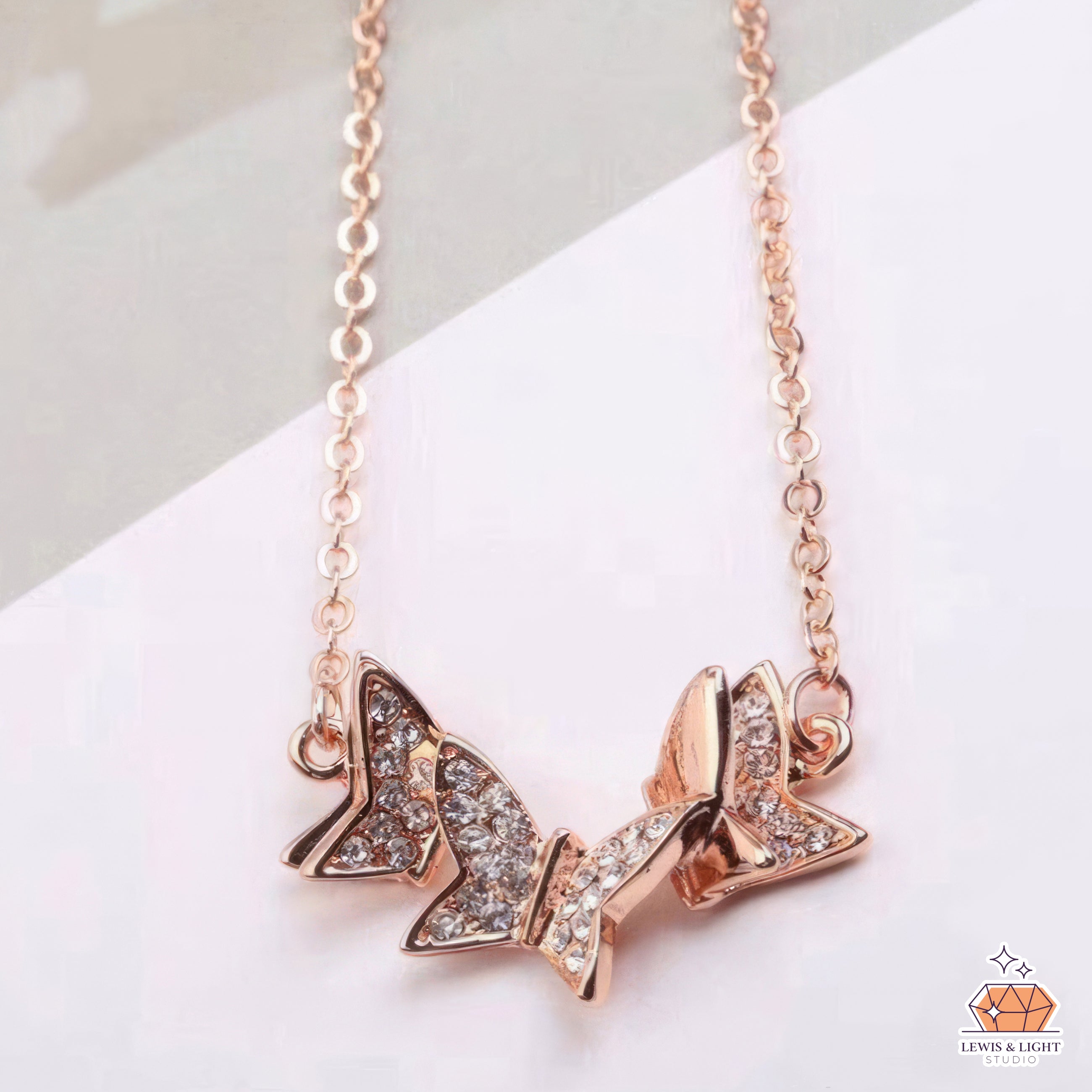 Glinda Butterfly Necklace – Wicked-Inspired Ariana Grande Style