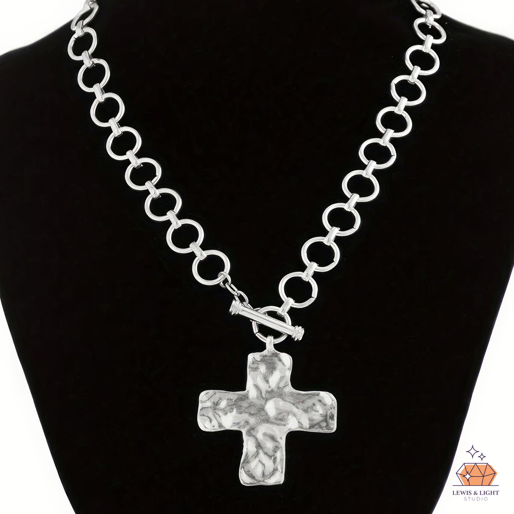 Chunky Hammered Cross Circular Chain