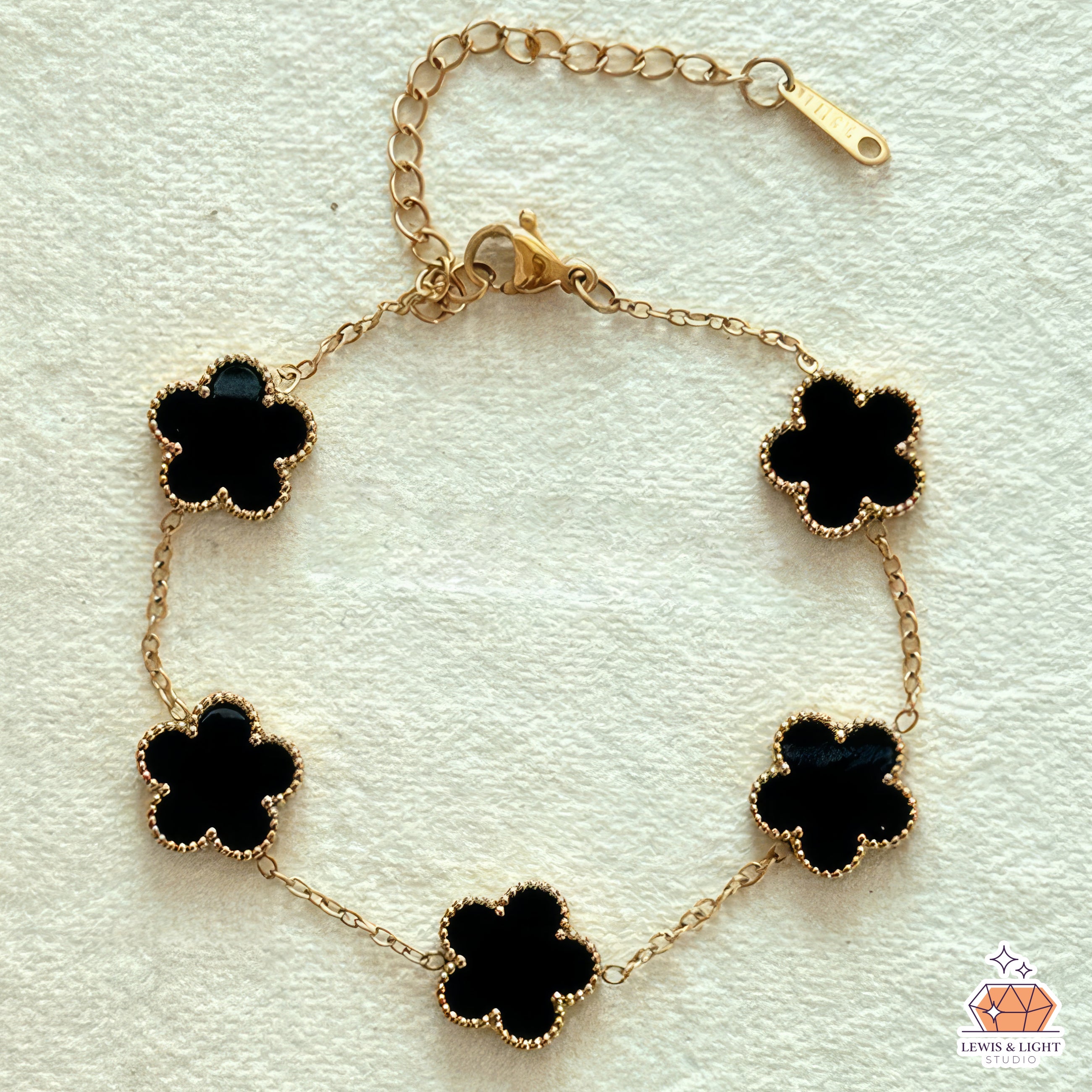 Vintage Clover Alhambra 5 Motive