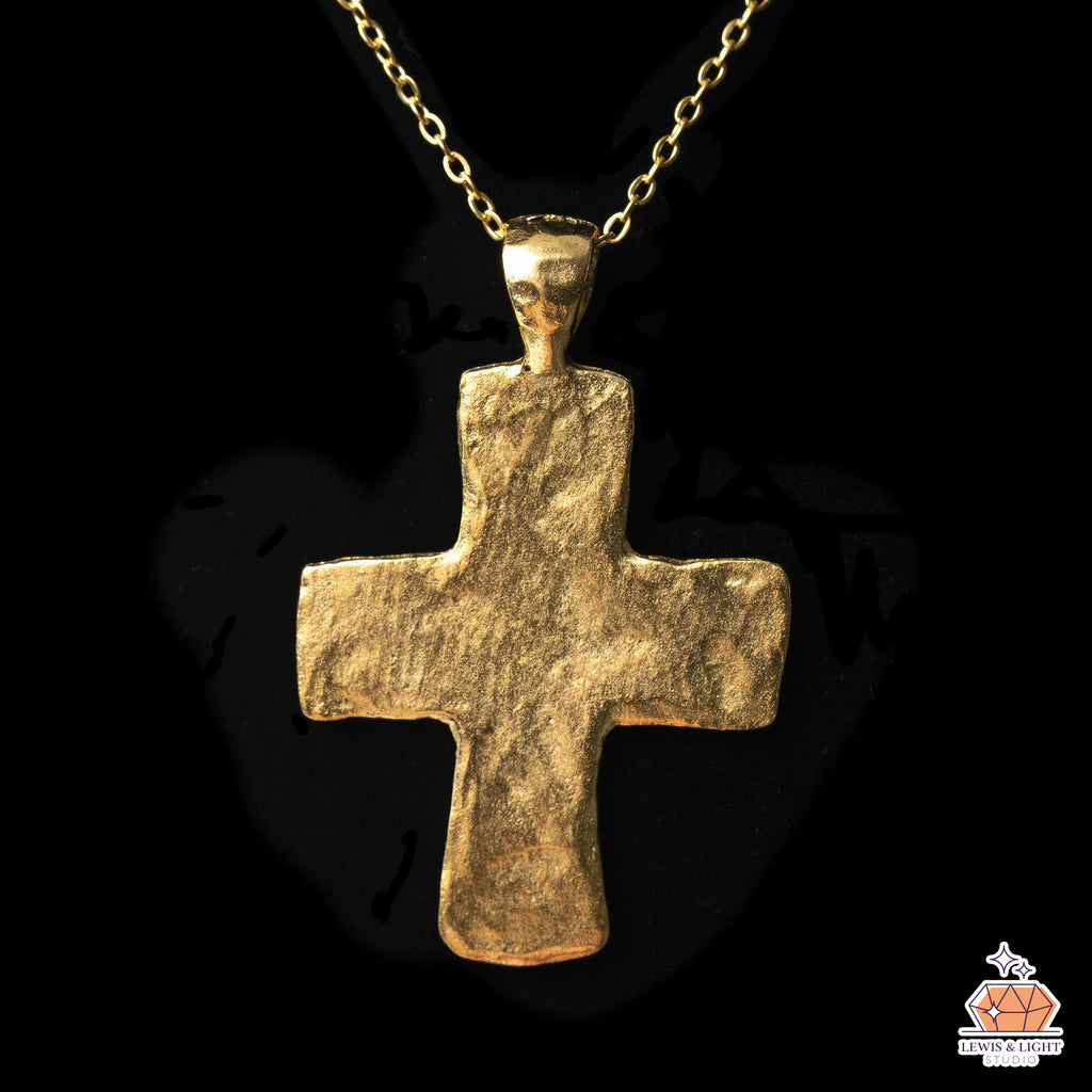 Gehämmertes, rustikales Kreuz – Gold