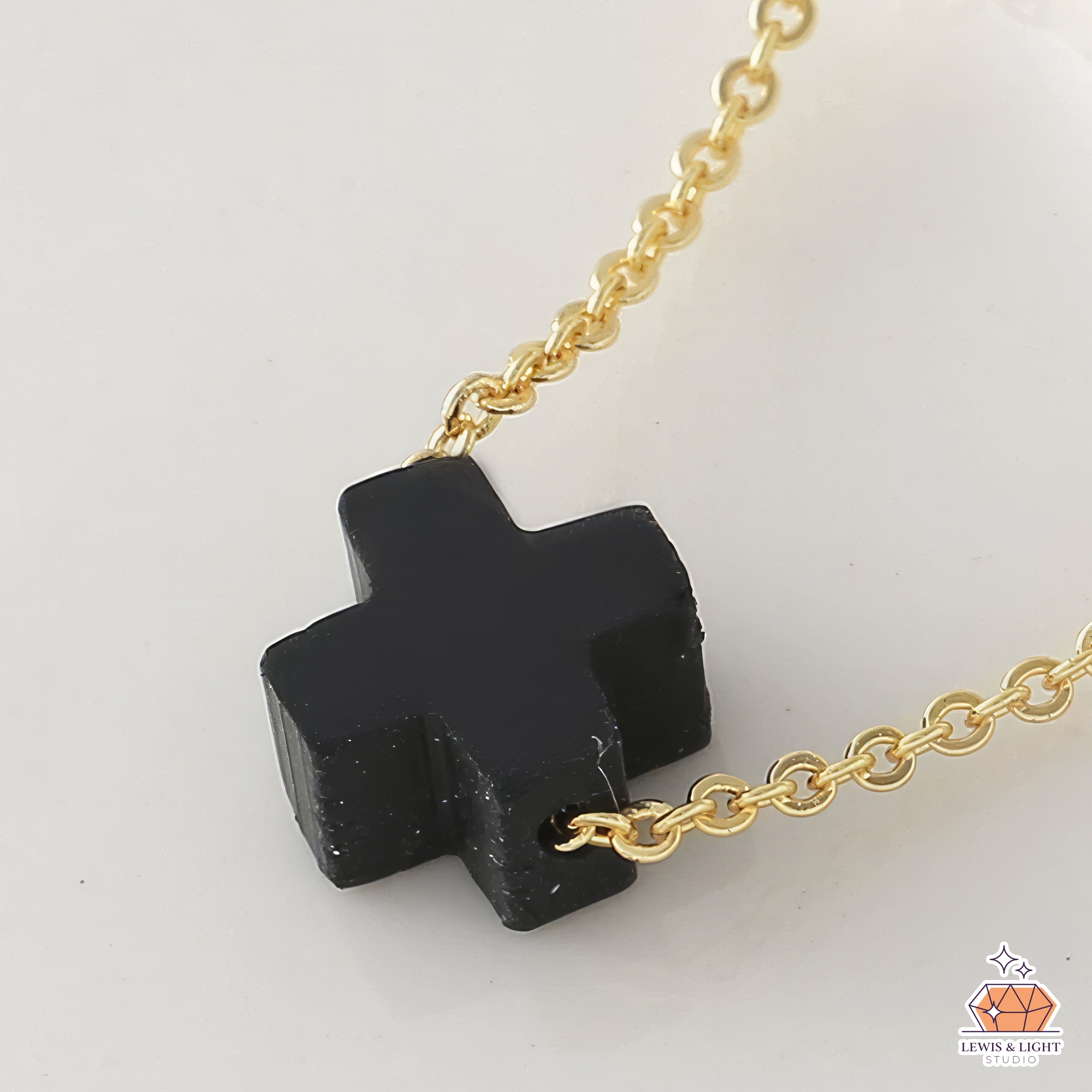 Newton Cross Choker - Matte Black